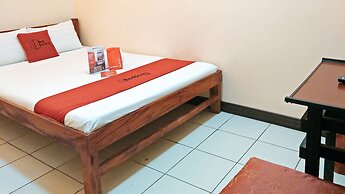 RedDoorz near Baclay Drive Super Metro