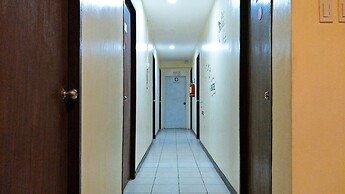 RedDoorz near Baclay Drive Super Metro