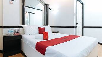 RedDoorz Plus @ Villa Gloria Taguig