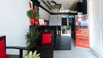 RedDoorz Plus @ Villa Gloria Taguig