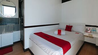 RedDoorz Plus @ Villa Gloria Taguig