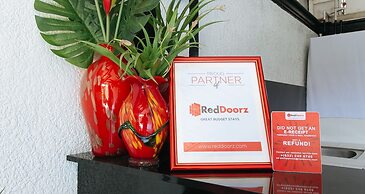 RedDoorz Plus @ Villa Gloria Taguig