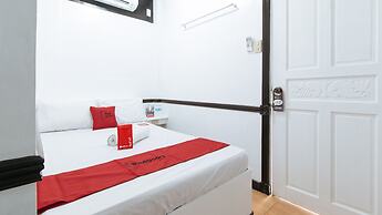 RedDoorz Plus @ Villa Gloria Taguig