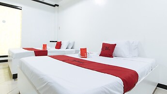 RedDoorz Plus @ Villa Gloria Taguig