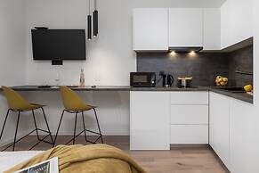 Deluxe Apartments & Rooms In the Center