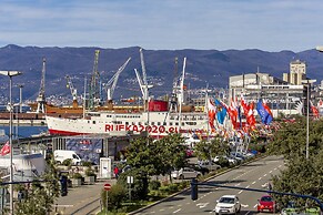 Deluxe Apartments & Rooms In the Center