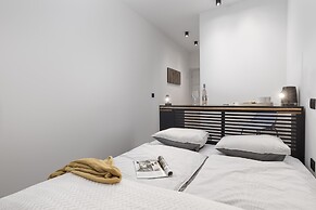 Deluxe Apartments & Rooms In the Center