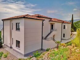 Villa Flora Apartment