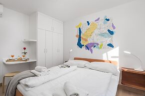 Beautiful Apartment House On The Seaside