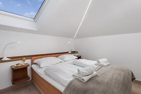 Beautiful Apartment House On The Seaside