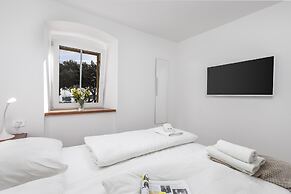 Beautiful Apartment House On The Seaside