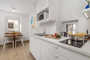 Beautiful Apartment House On The Seaside