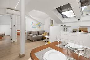 Beautiful Apartment House On The Seaside