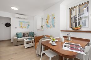 Beautiful Apartment House On The Seaside