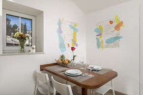 Beautiful Apartment House On The Seaside