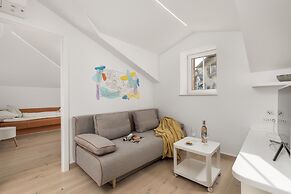 Beautiful Apartment House On The Seaside