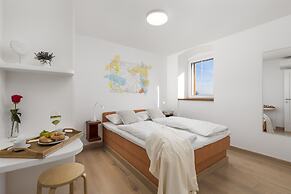 Beautiful Apartment House On The Seaside