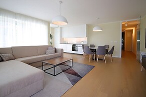 New Apartments with Pool near Beach