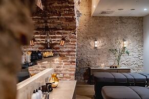 Hotel H15 Luxury Palace - Destigo Hotels