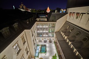 Hotel H15 Luxury Palace - Destigo Hotels