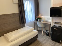 Signature East Hotel Falk