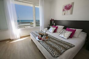 Hotel & Appartements Le Grand Large bord de mer