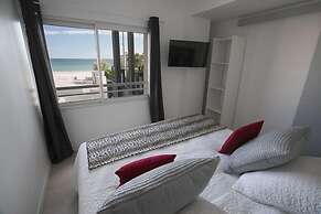 Hotel & Appartements Le Grand Large bord de mer