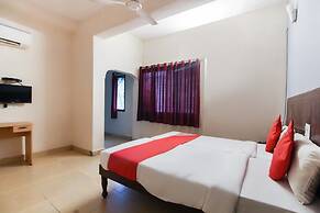 OYO 70733 Hotel Regal