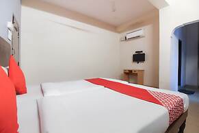 OYO 70733 Hotel Regal