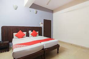 OYO 70733 Hotel Regal