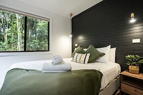 Tiona Palms Holiday Park