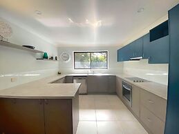 Tiona Palms Holiday Park