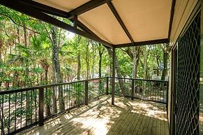 Tiona Palms Holiday Park