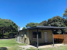 Tiona Palms Holiday Park