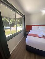 Tiona Palms Holiday Park