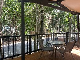 Tiona Palms Holiday Park