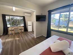 Tiona Palms Holiday Park