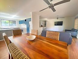 Tiona Palms Holiday Park