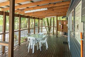 Tiona Palms Holiday Park