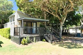 Tiona Palms Holiday Park