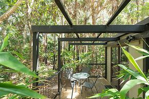 Tiona Palms Holiday Park