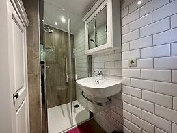 Chalet With Terrace in Sourbrodt