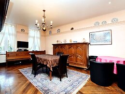 Luxurious Mansion With Indoor Pool and Sauna