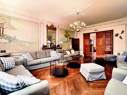 Luxurious Mansion With Indoor Pool and Sauna