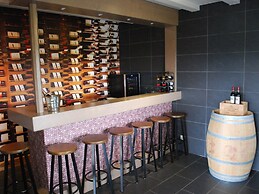 Lovely Villa in Durbuy with Hot Tub