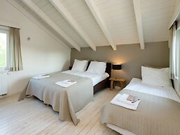 Lovely Villa in Durbuy with Hot Tub