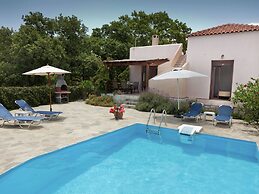 Sea View Villa in Prinès with Private Pool near Rethymnon