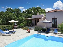 Sea View Villa in Prinès with Private Pool near Rethymnon