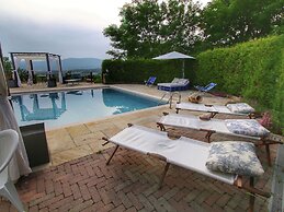 Belvilla by OYO Le Balze