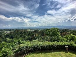 Belvilla by OYO Le Balze